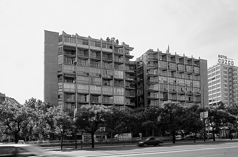 ESTUDIO LAMELA ARQUITECTOS